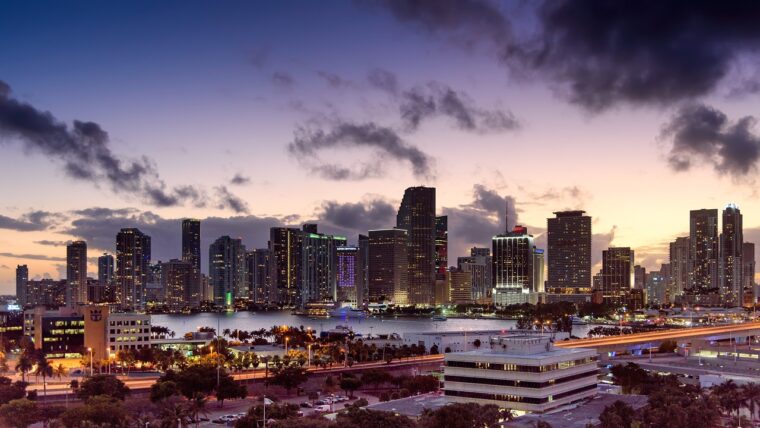 miami, florida, sunset-3915622.jpg